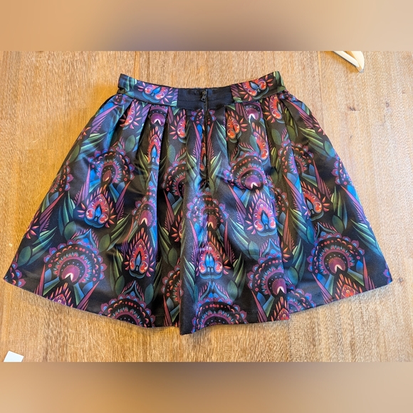 Alice + Olivia Stora Pleated Pouf Skirt | Ombre Deco Print | Size 2 NWT - Picture 6 of 13